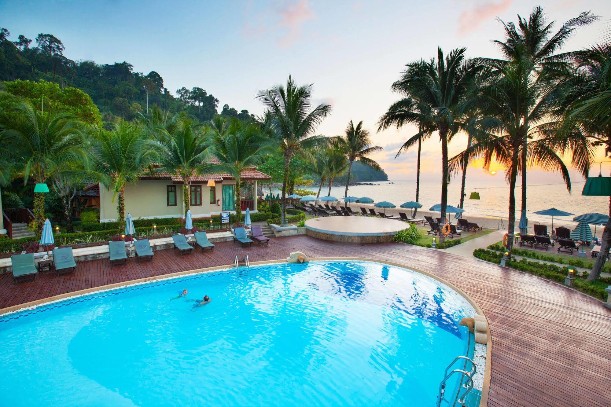 Khaolak Bayfront Resort Takuapa المظهر الخارجي الصورة